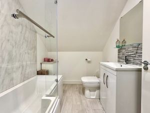 Photo 16- click for photo gallery